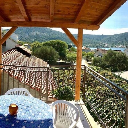 Apartment Ivo Vinišće Eksteriør billede